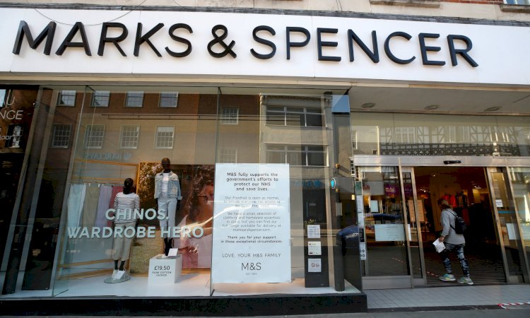 „Marks & Spencer“ panaikins iki 950 darbo vietų