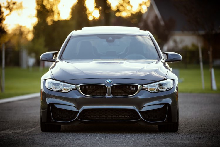Pernai BMW pardavė dvigubai daugiau elektromobilių, rekordai fiksuoti ir Lietuvoje
